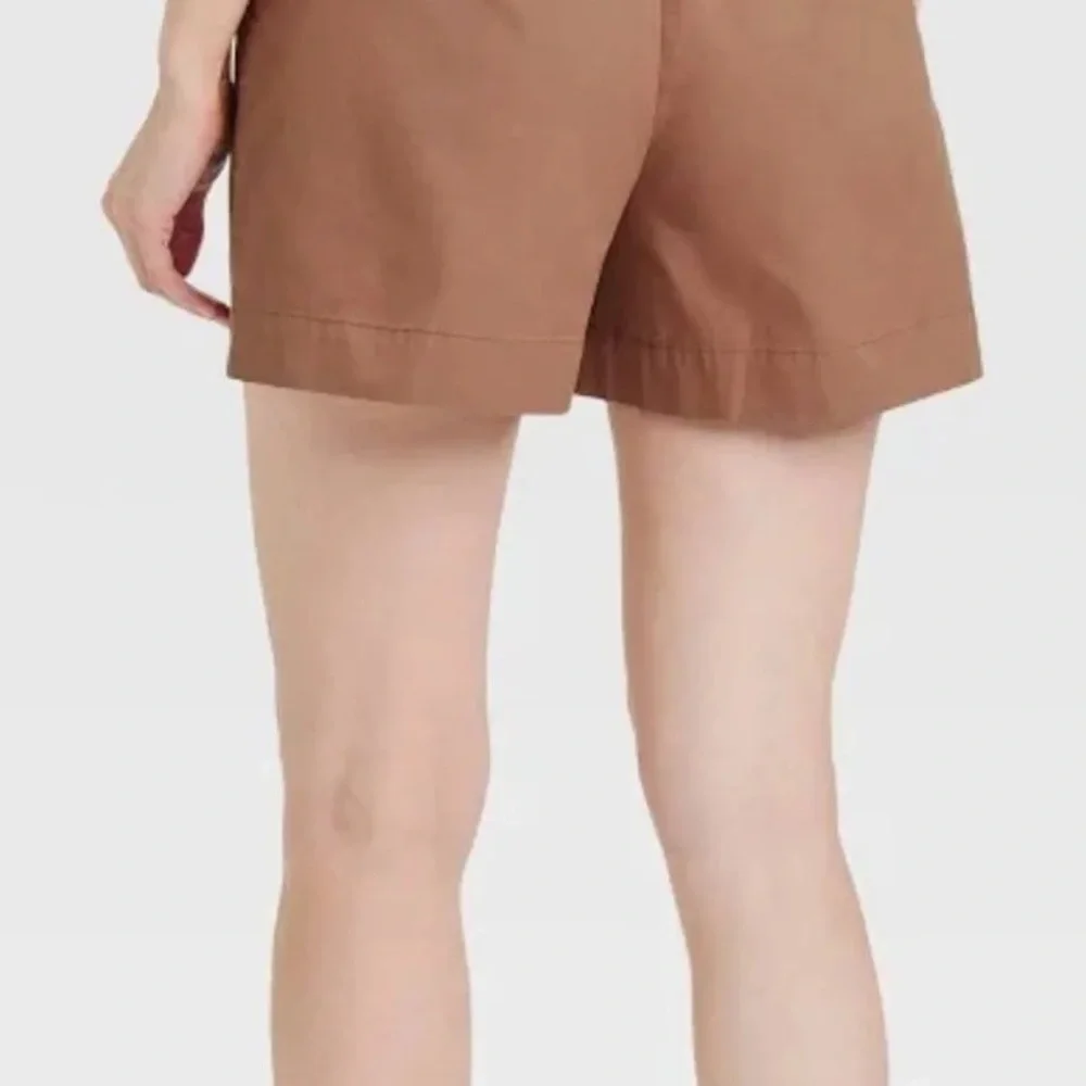 A New Day Tailored Shorts Womens 2 Brown Belted High-Rise Slash Pockets Zip Fly